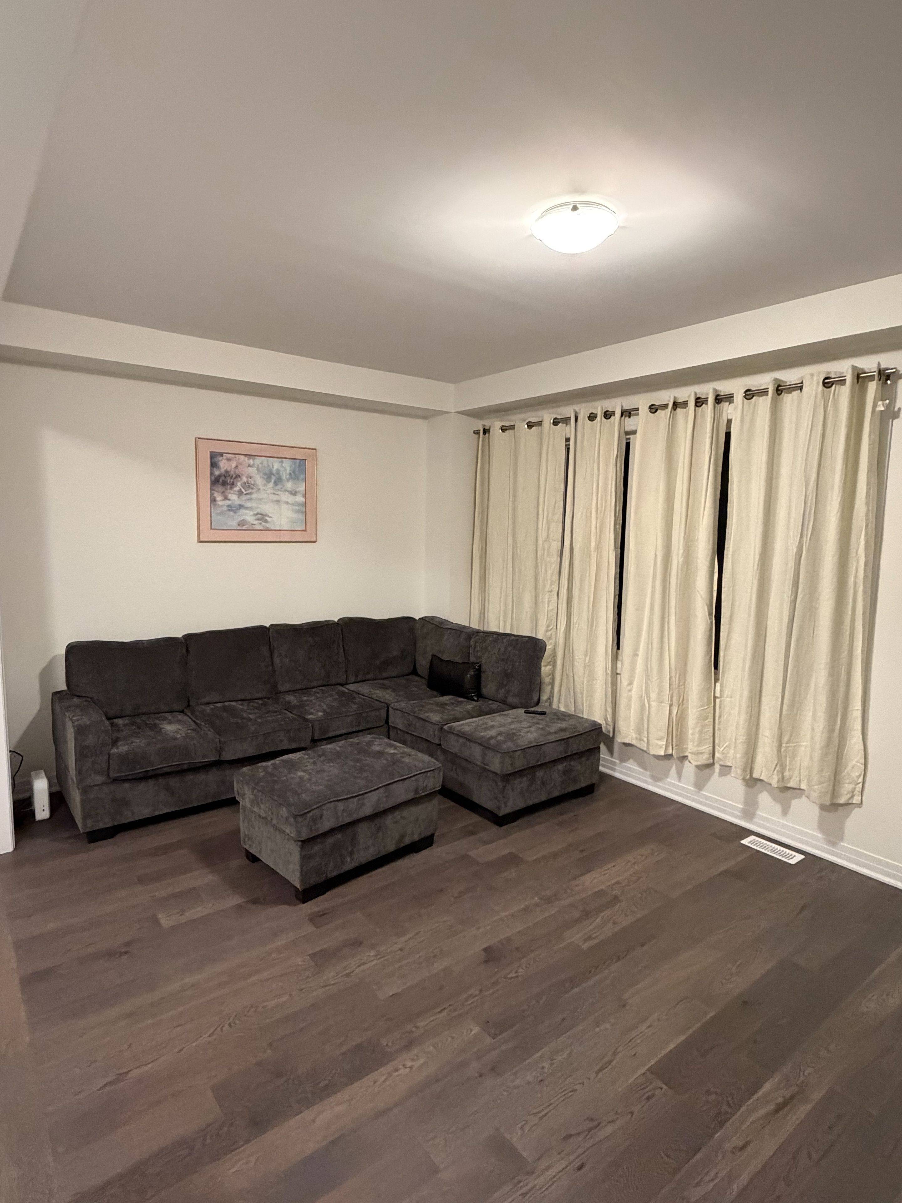 Brantford, ON N3T 0K1,141 Gillespie DR