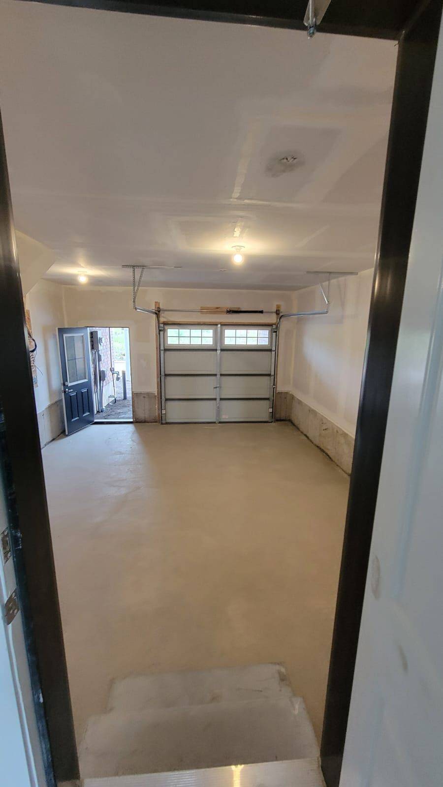 Thorold, ON L3B 5N5,21 Melody LN