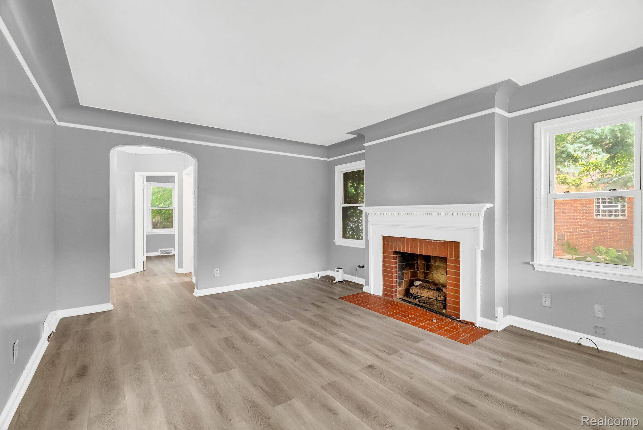 Detroit, MI 48205,15275 Eastburn ST