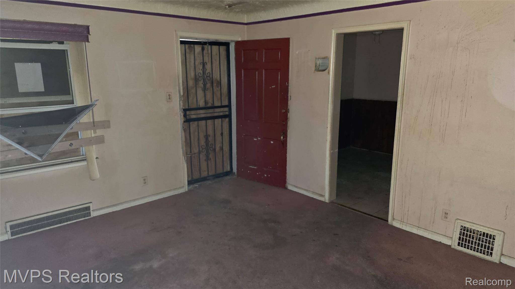 Detroit, MI 48213,14728 Wilfred ST