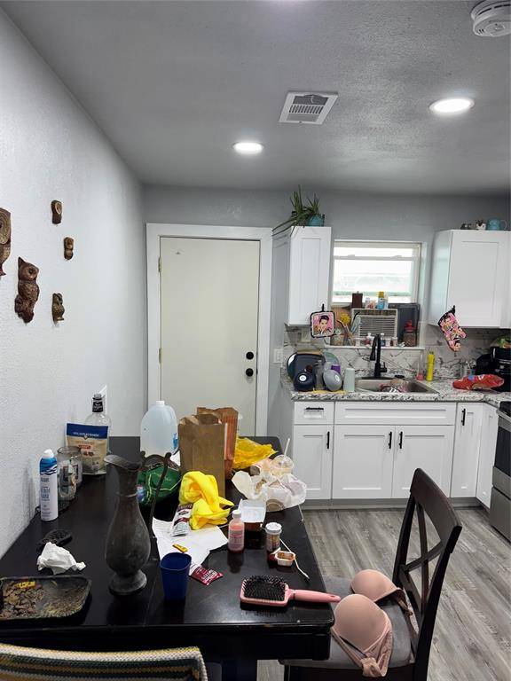 Kaufman, TX 75142,301 W Chestnut Street #1-3