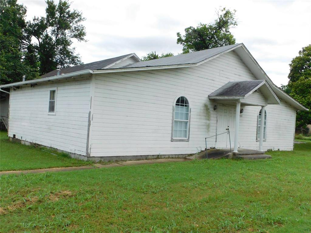 Hubbard, TX 76648,908 NE 4th Street