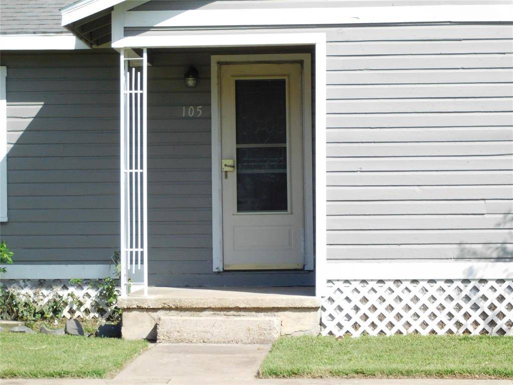 Hubbard, TX 76648,105 NW 7th Street