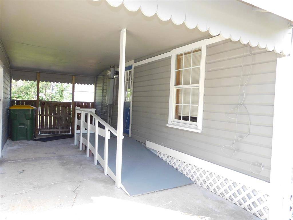 Hubbard, TX 76648,105 NW 7th Street