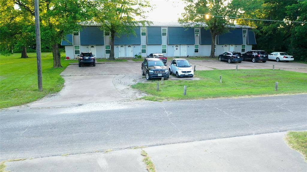 Blossom, TX 75416,155 N Holley Street