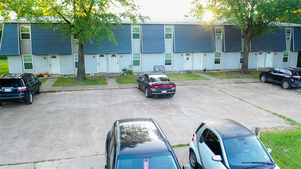 Blossom, TX 75416,155 N Holley Street