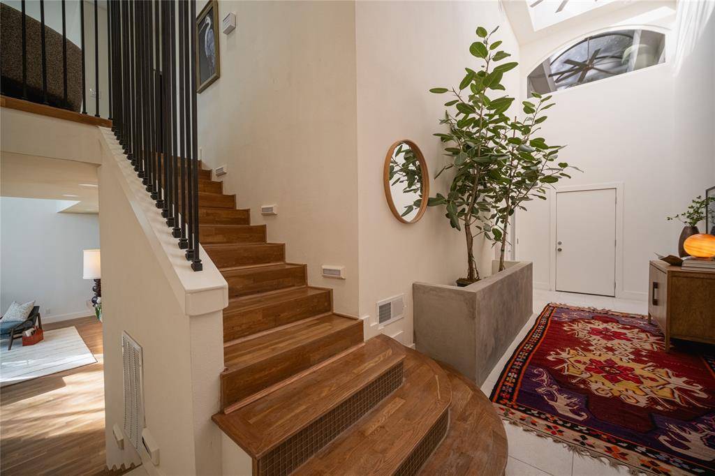 Dallas, TX 75235,2628 Maple Springs Boulevard