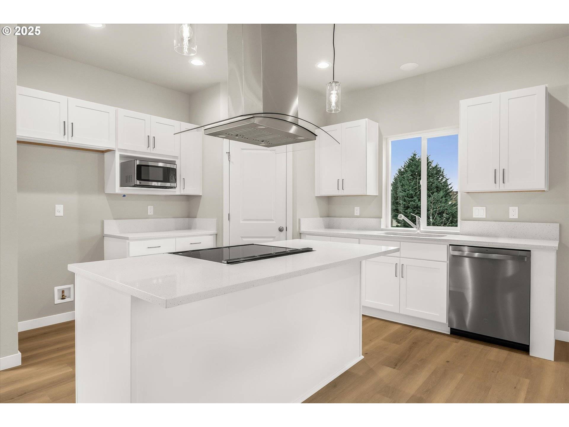 Gresham, OR 97030,21 NW Mawrcrest AVE