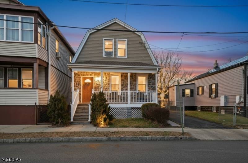 West Orange Twp., NJ 07052,11 Meade St