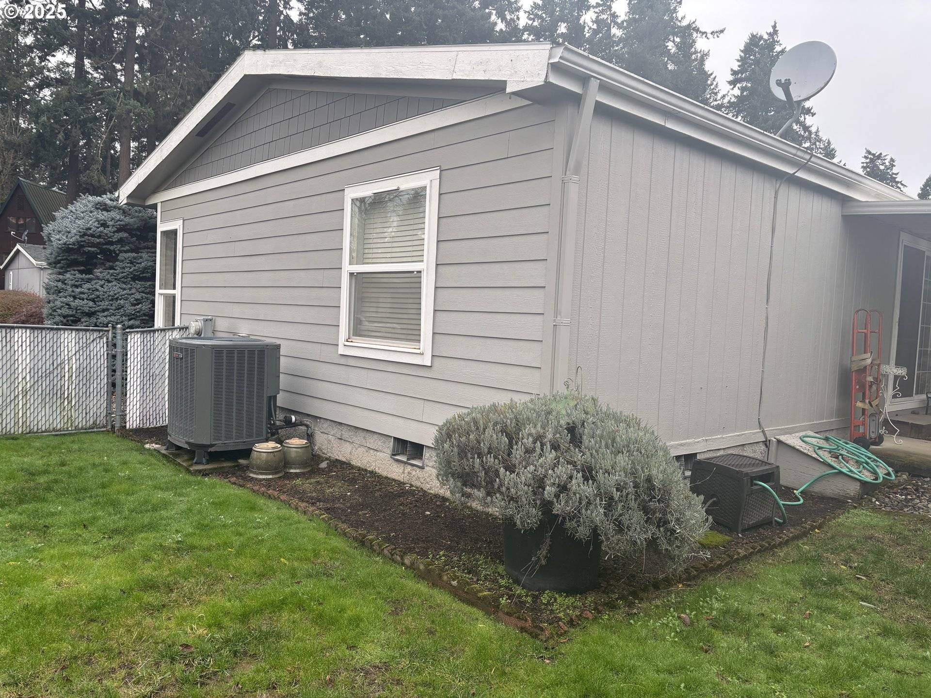 Canby, OR 97013,1655 S Elm ST #526