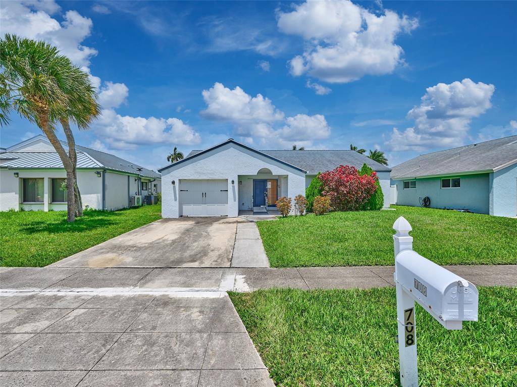 Dania Beach, FL 33004,708 SE 3rd Ct