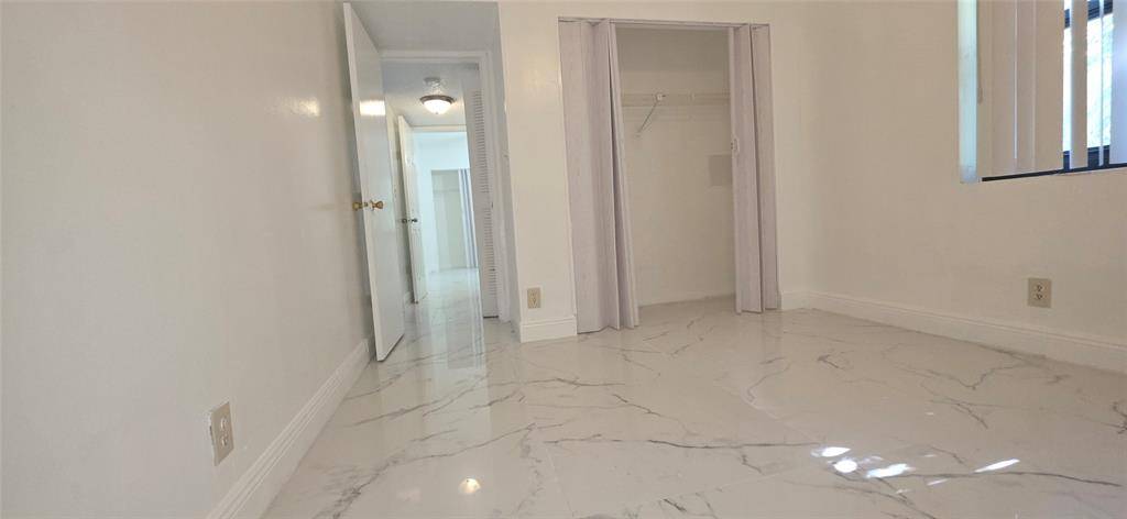 Coral Springs, FL 33065,11158 W Sample Rd #11158