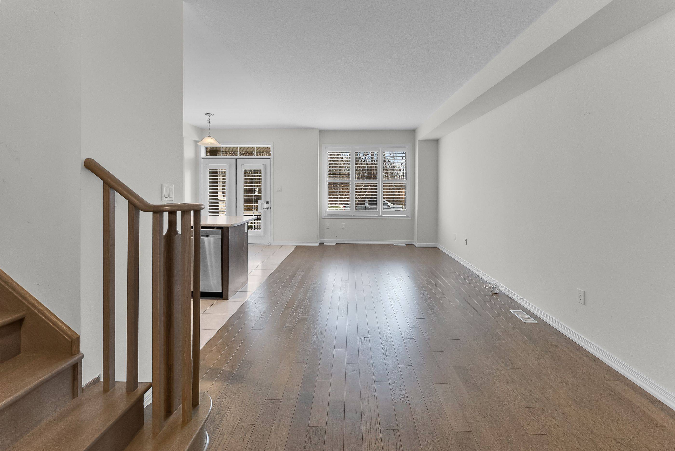 Niagara Falls, ON L2H 3S8,8273 Tulip Tree DR #15