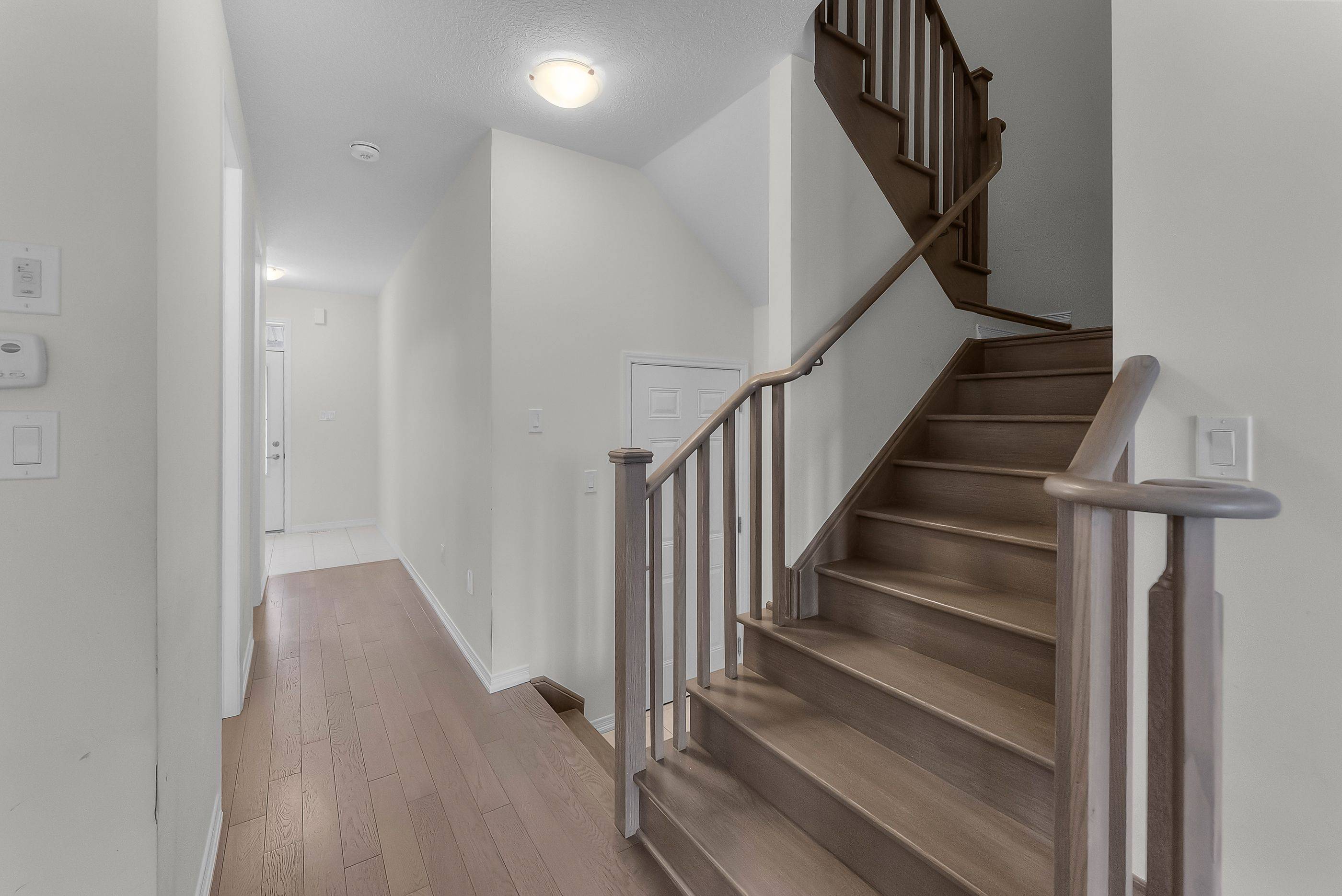 Niagara Falls, ON L2H 3S8,8273 Tulip Tree DR #15