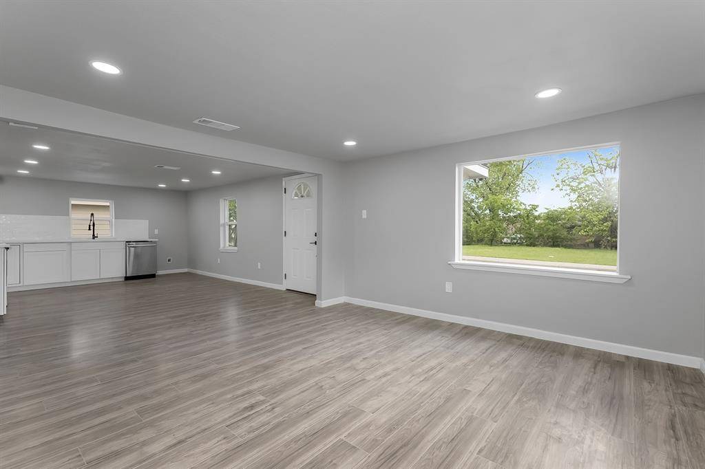 Mckinney, TX 75069,803 Main Street