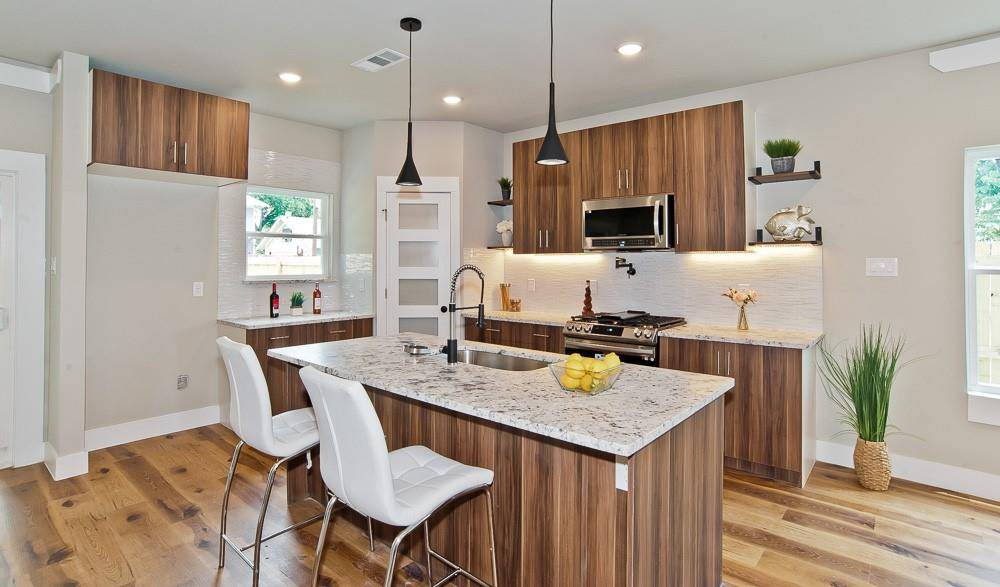 Dallas, TX 75208,717 Sunset Avenue