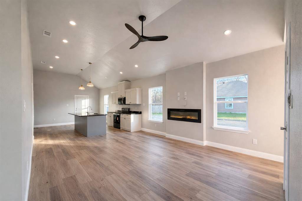 Greenville, TX 75401,2225 College