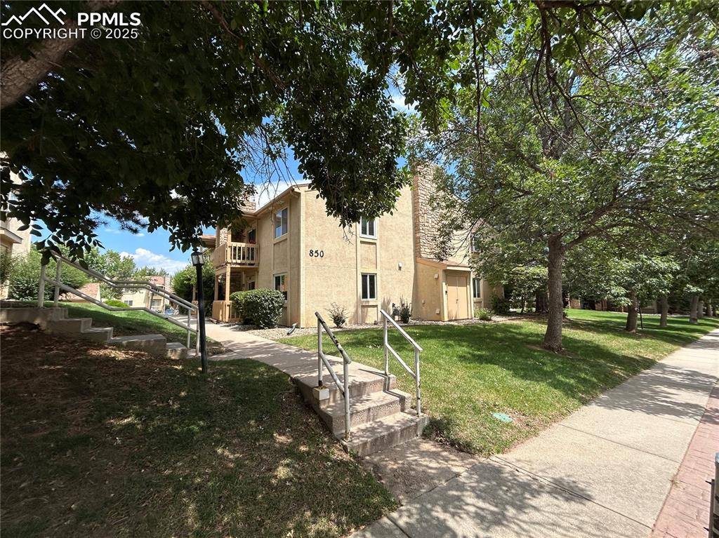 Colorado Springs, CO 80906,850 TENDERFOOT HILL RD #103