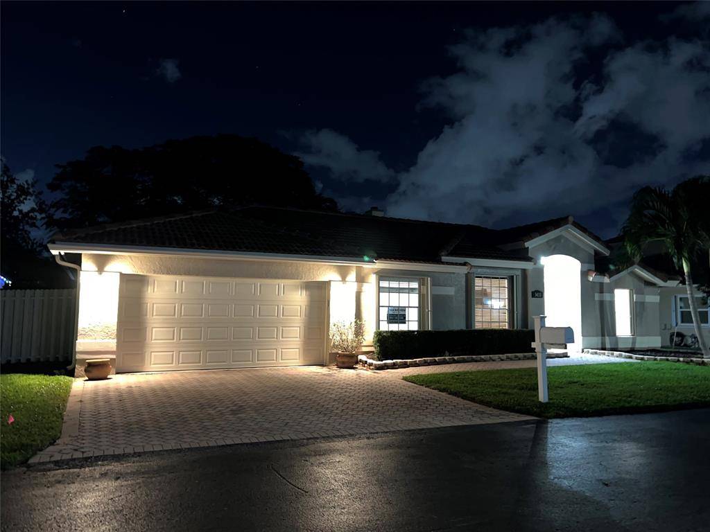 Pompano Beach, FL 33069,3433 Sands Harbor Trce