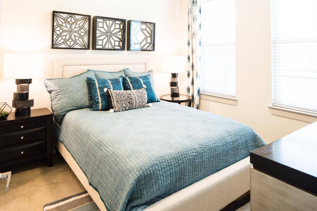 Fort Worth, TX 76104,2101 W Rosedale Street #302