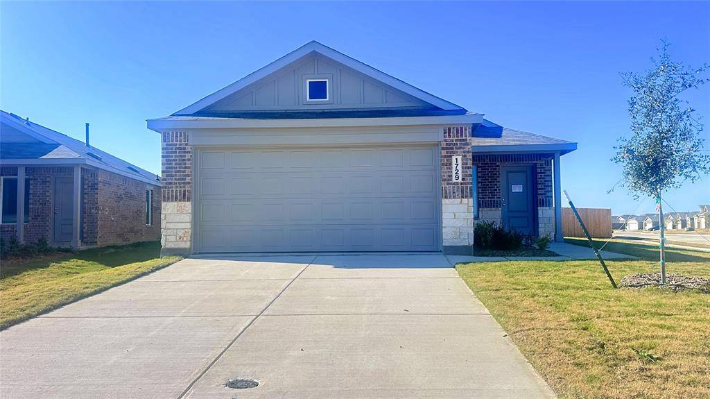 Forney, TX 75126,1729 Crossbill Street