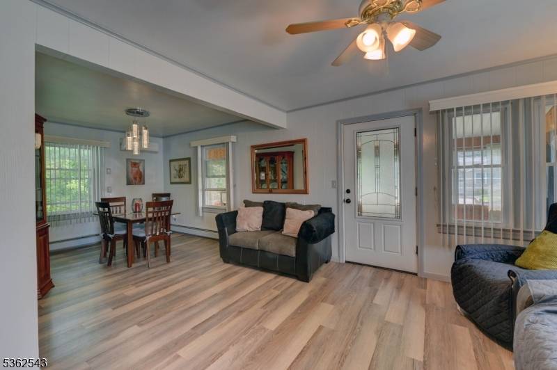 Wanaque Boro, NJ 07420,21 Bartholdi Ave