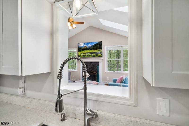 Hampton Twp., NJ 07860,4 Grove St