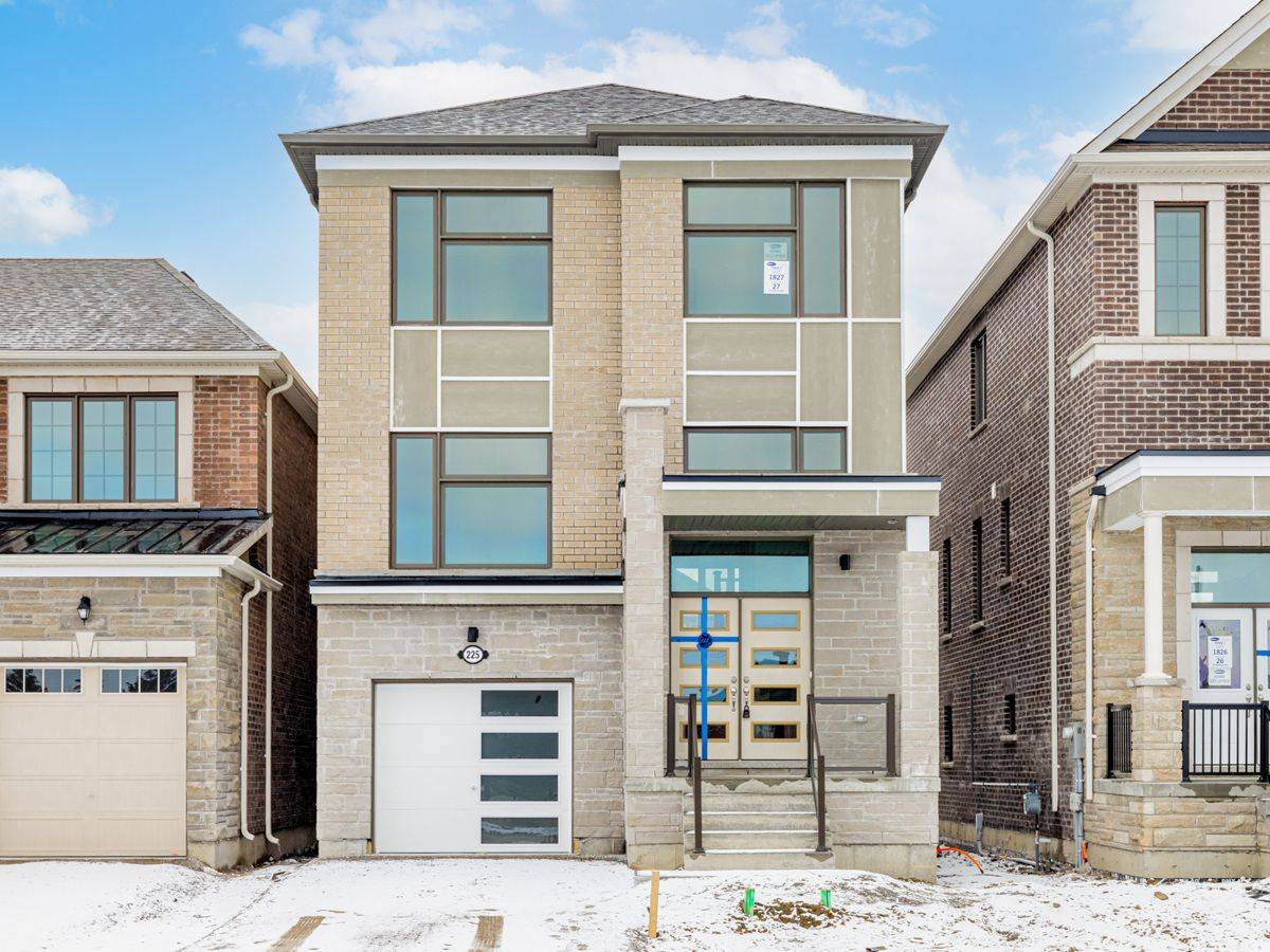Markham, ON L6C 3K5,225 Beaverbrae DR