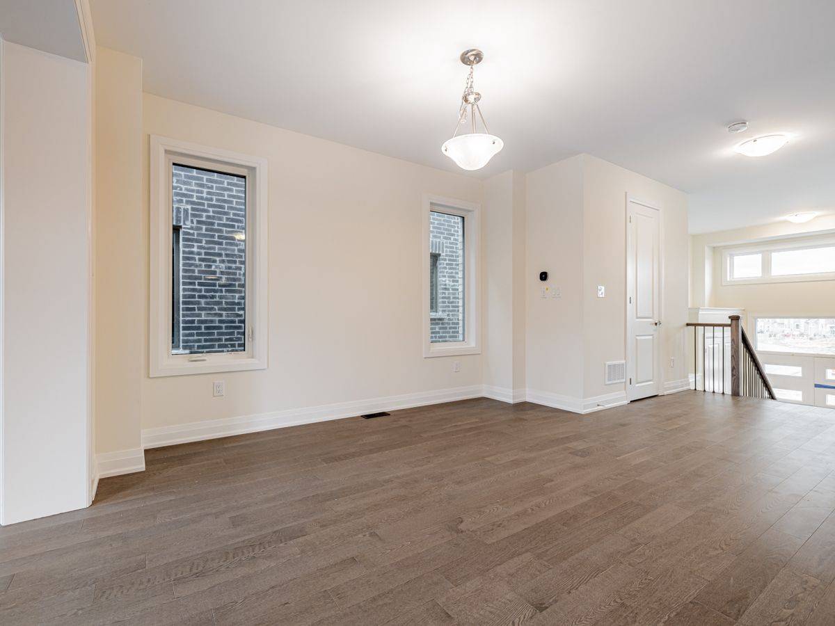 Markham, ON L6C 3K5,225 Beaverbrae DR