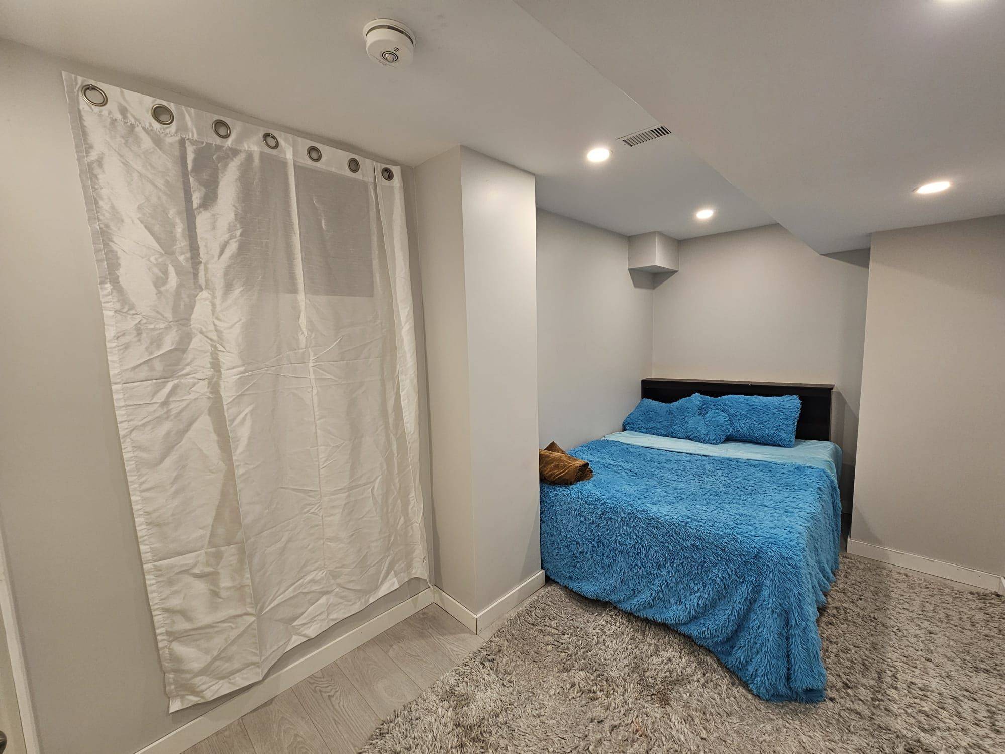 Thorold, ON L2V 0K8,361 Vanilla TRL #(LOWER)