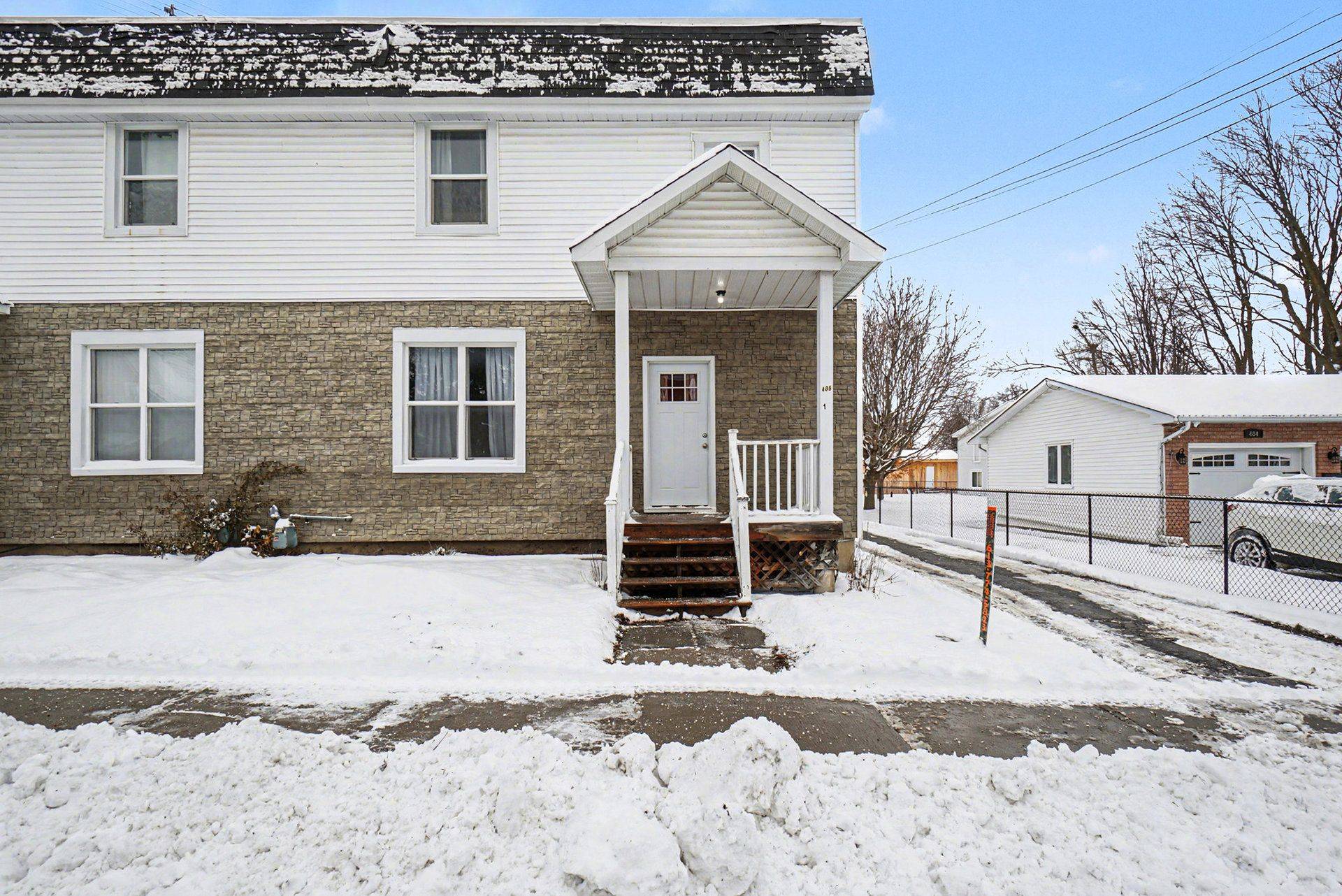 North Dundas, ON K0C 2K0,486 Victoria ST #Unit 1