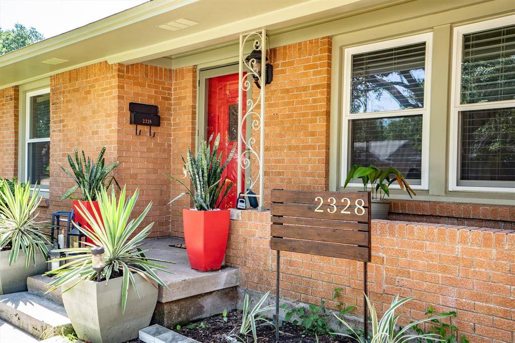 Dallas, TX 75228,2328 Materhorn Drive