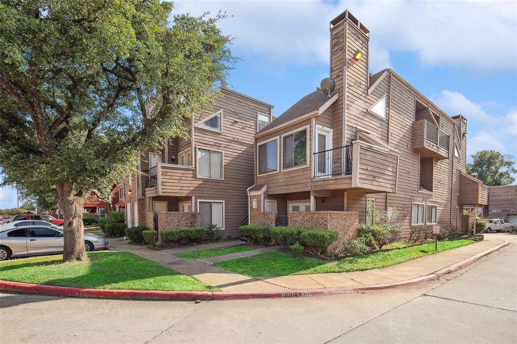 Dallas, TX 75243,9839 Walnut Street #306