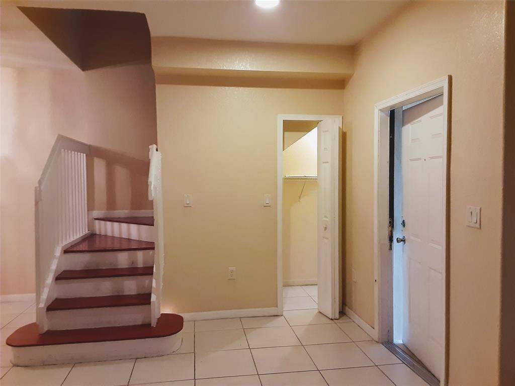 Homestead, FL 33035,1425 SE 24th Ct