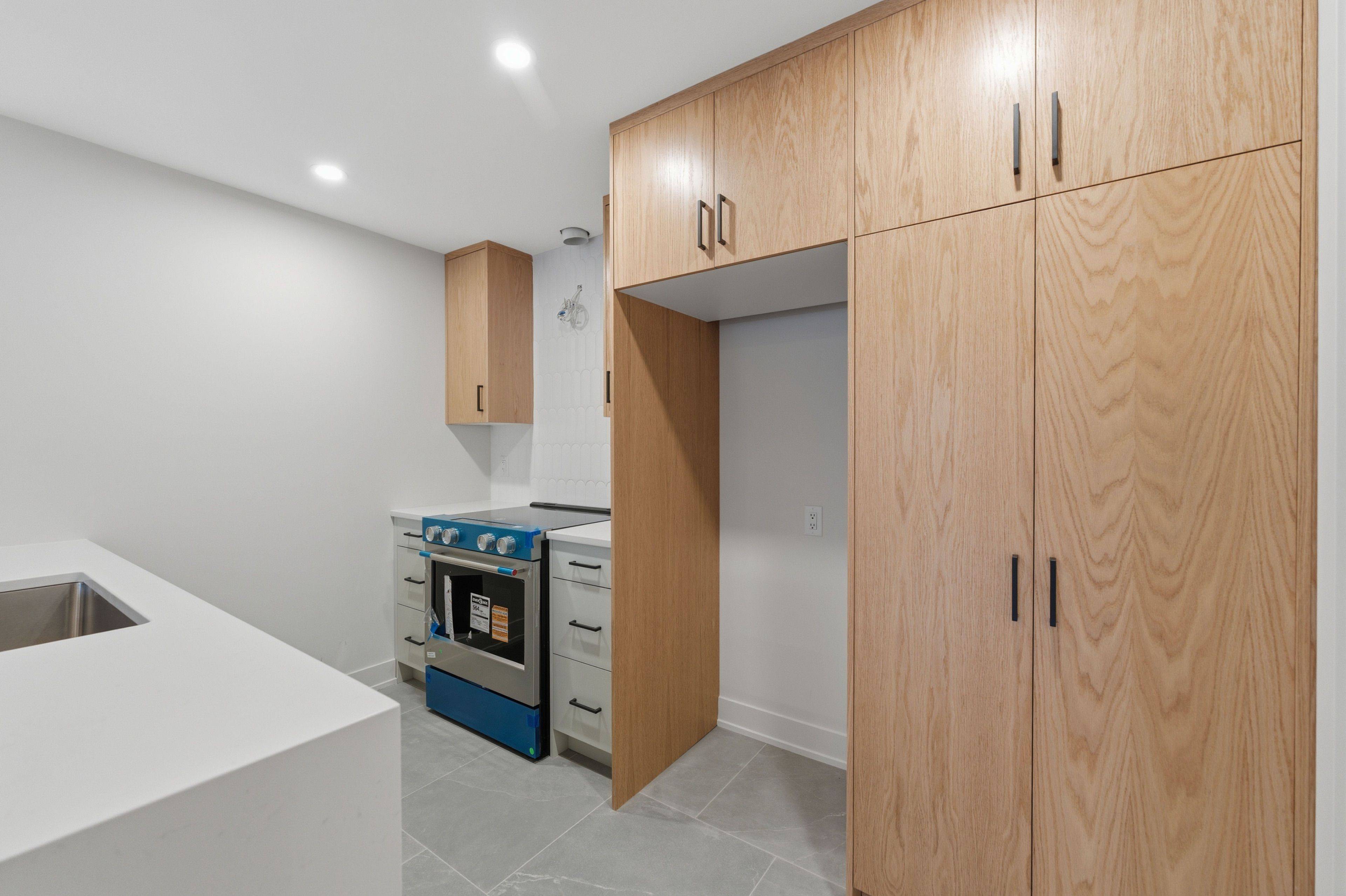 Carlingwood - Westboro And Area, ON K2A 1Z8,514 Roosevelt AVE ##D