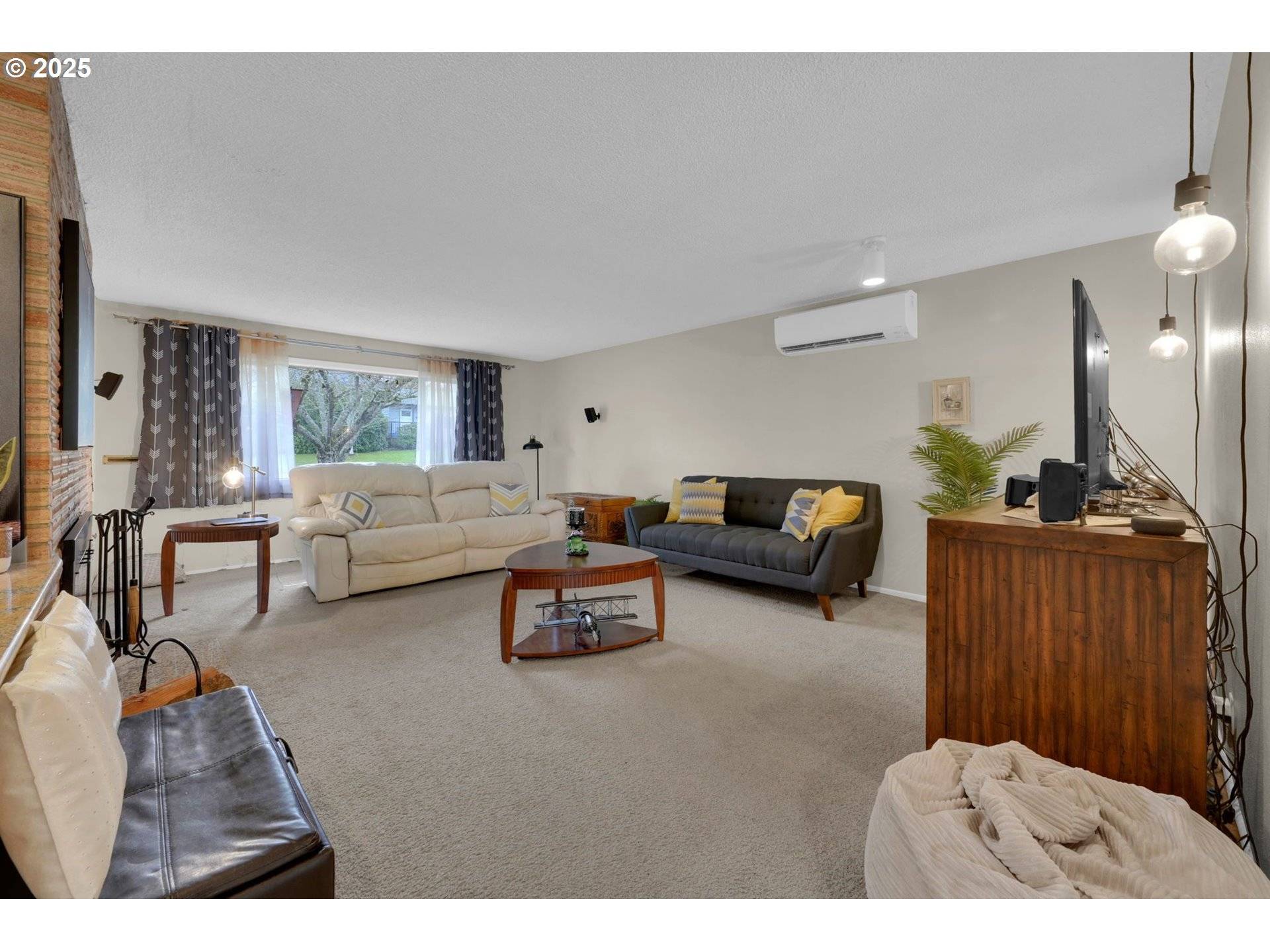 Corvallis, OR 97330,815 NW MERRIE DR