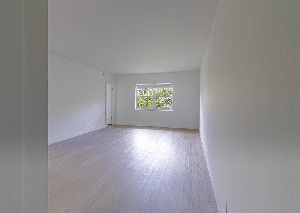 Fort Lauderdale, FL 33316,2424 SE 17th St #305B