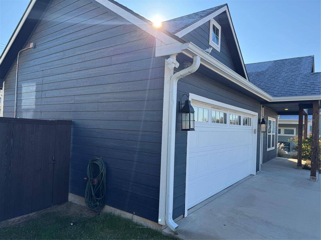 Sherman, TX 75092,4713 Dry Creek Road