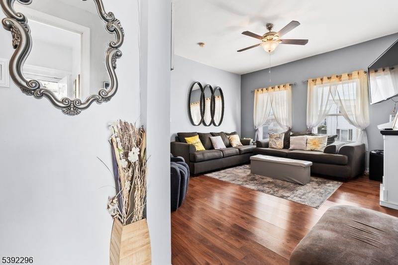 Paterson City, NJ 07502,262 Union Ave