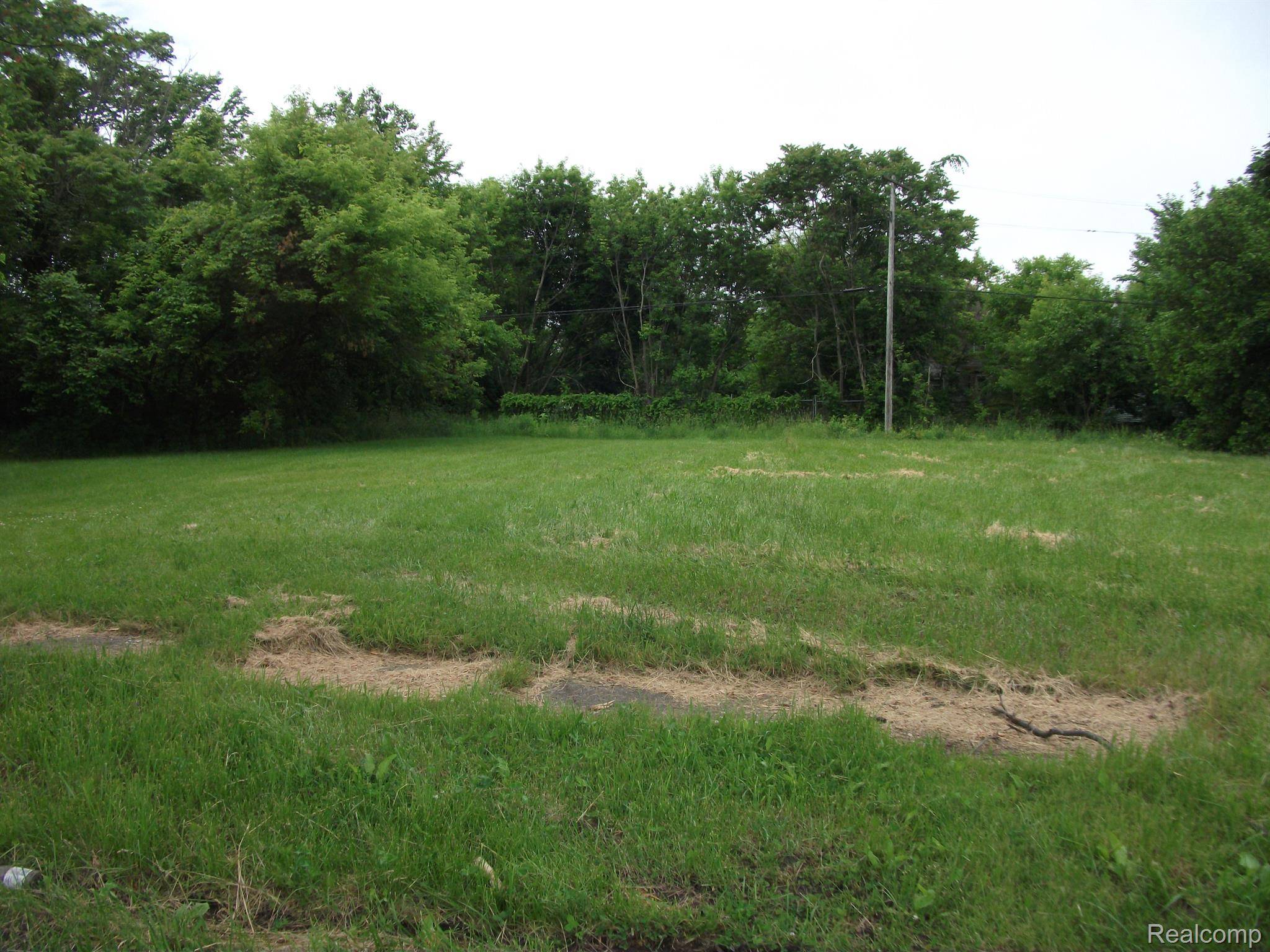 Detroit, MI 48213,5915 SHERIDAN