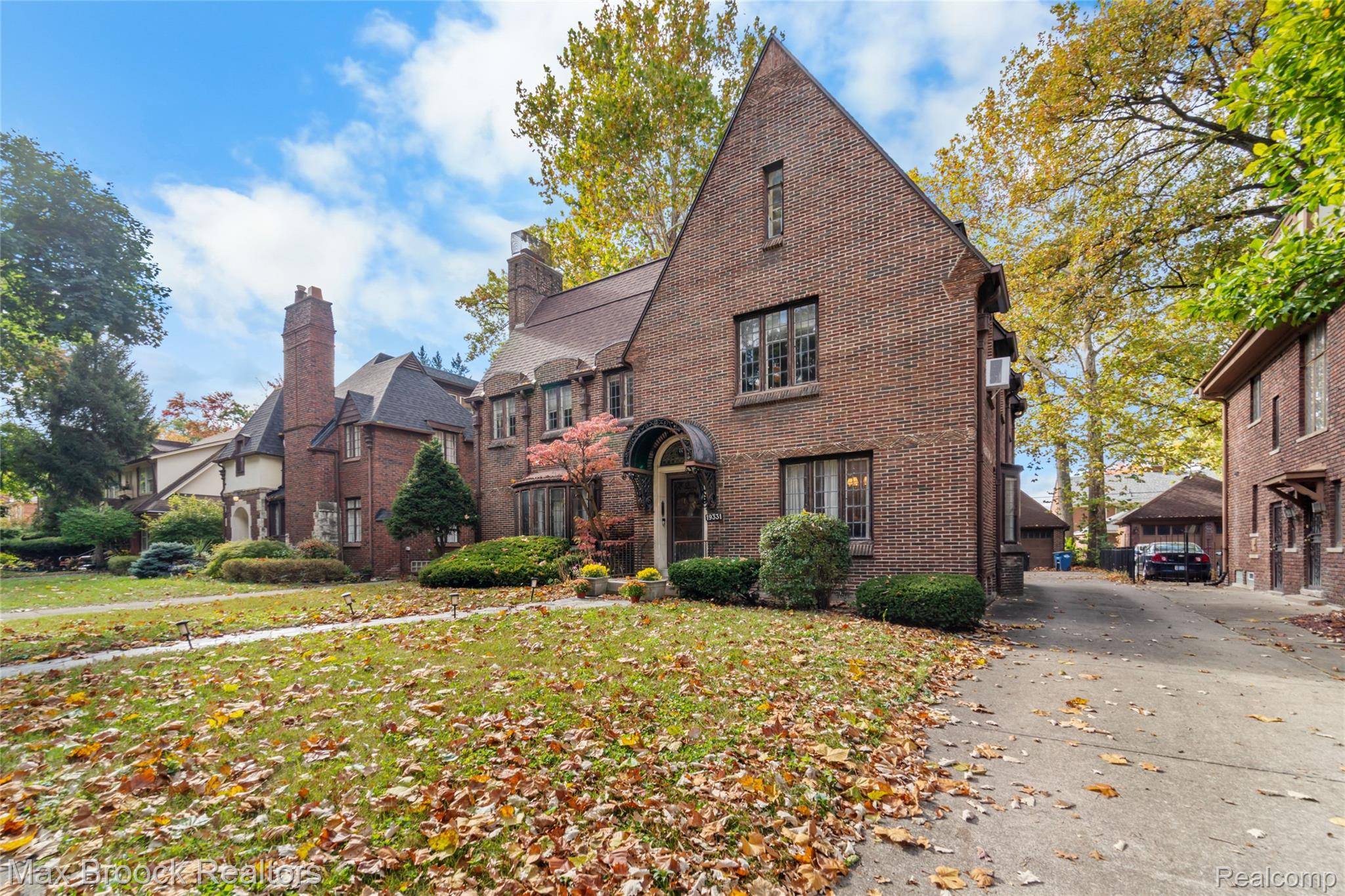 Detroit, MI 48221,19331 Berkeley RD