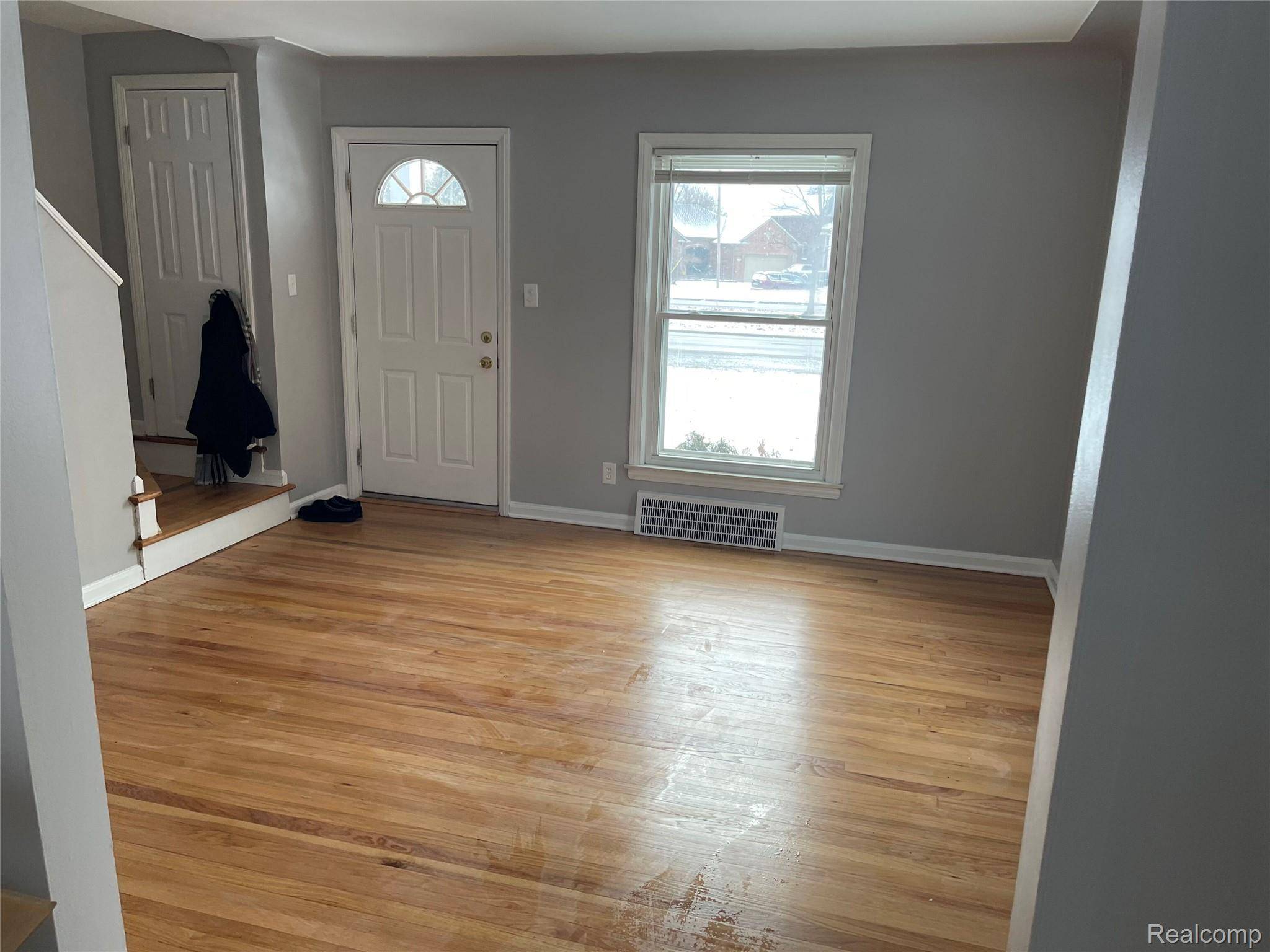 Dearborn, MI 48128,18387 Outer DR