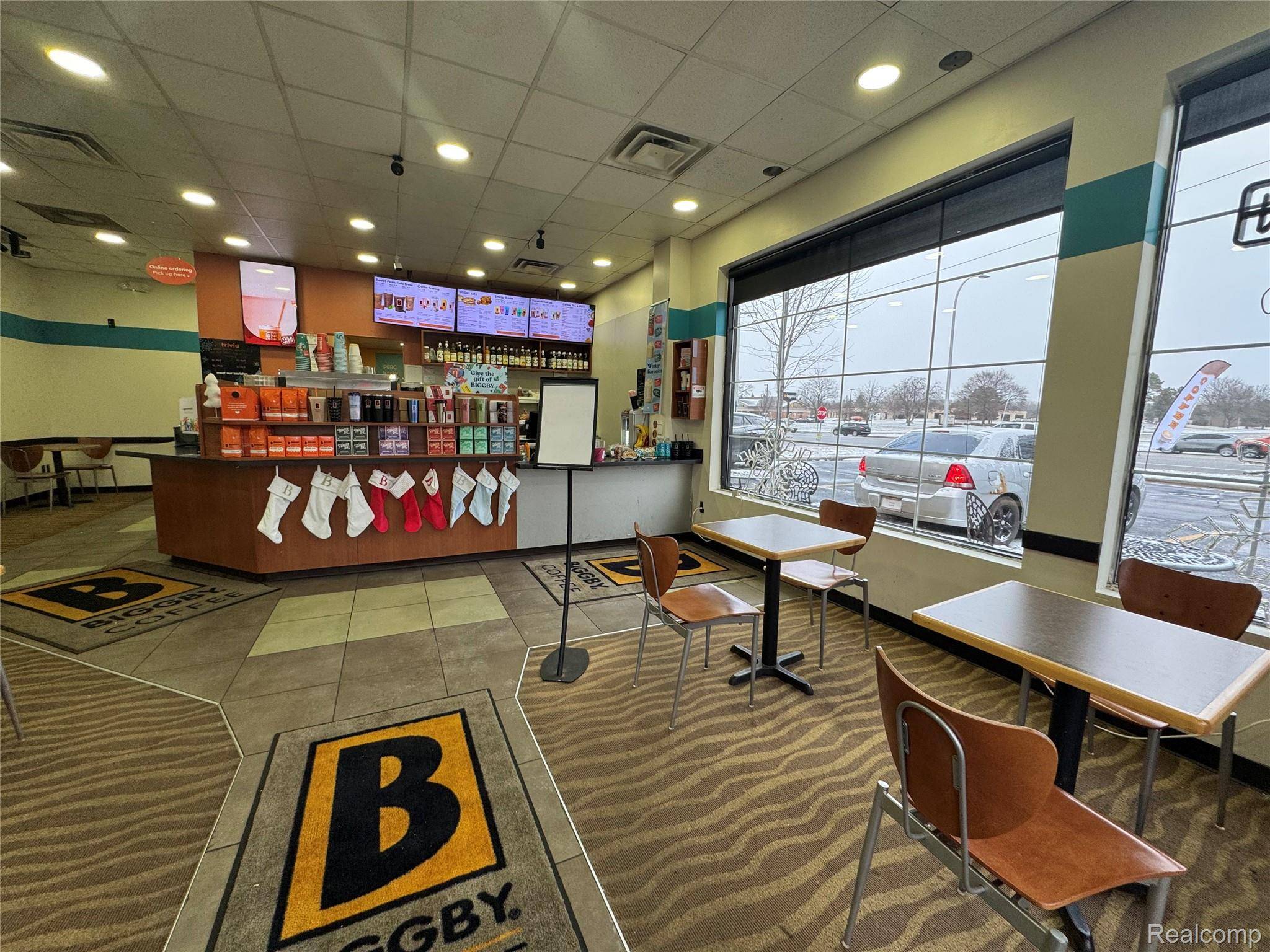 Dearborn, MI 48120,3389 Greenfield RD