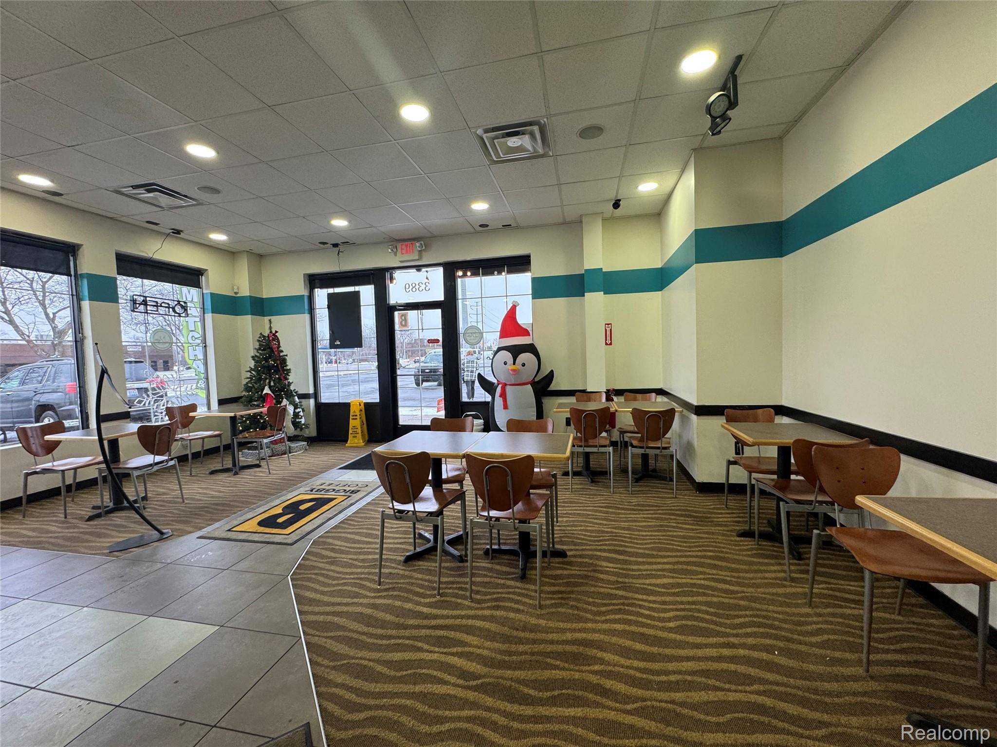 3389 Greenfield RD, Dearborn, MI 48120