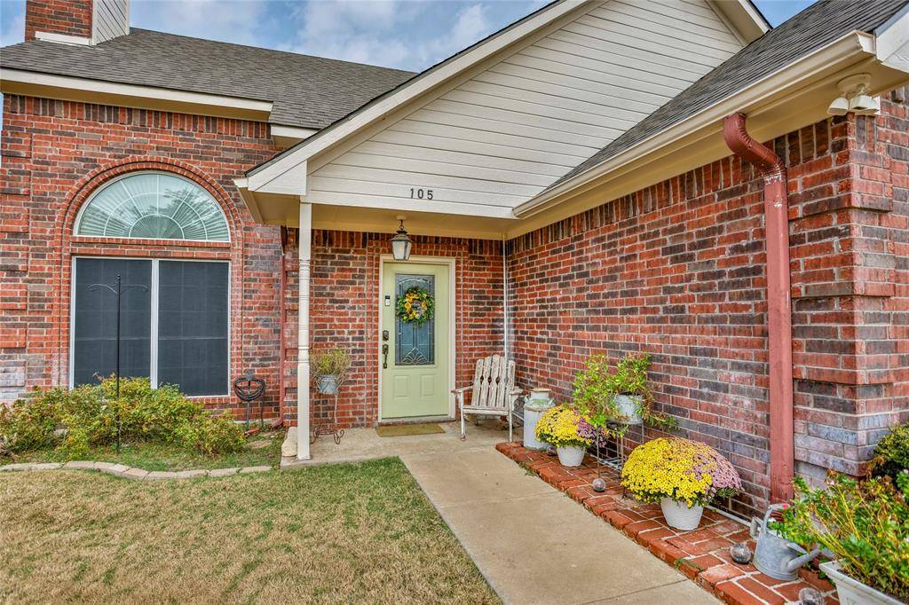 Lindsay, TX 76250,105 W 6th Street