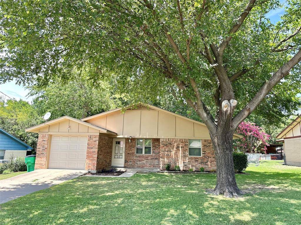 Gainesville, TX 76240,901 W Star Street