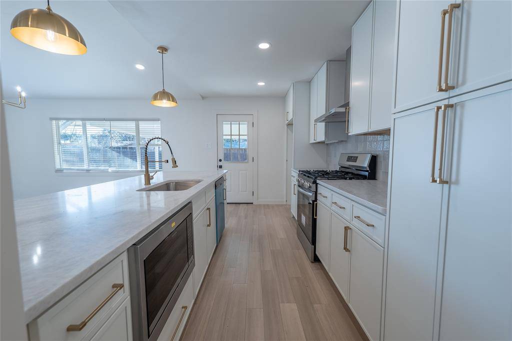 Dallas, TX 75229,2958 Talisman Drive