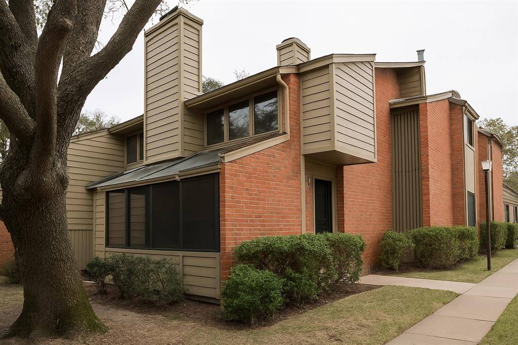 Dallas, TX 75243,9254 Forest Lane #304