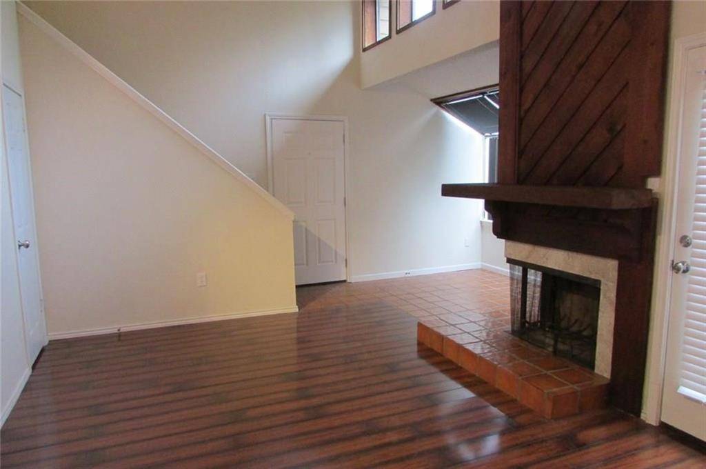 Dallas, TX 75243,9254 Forest Lane #304