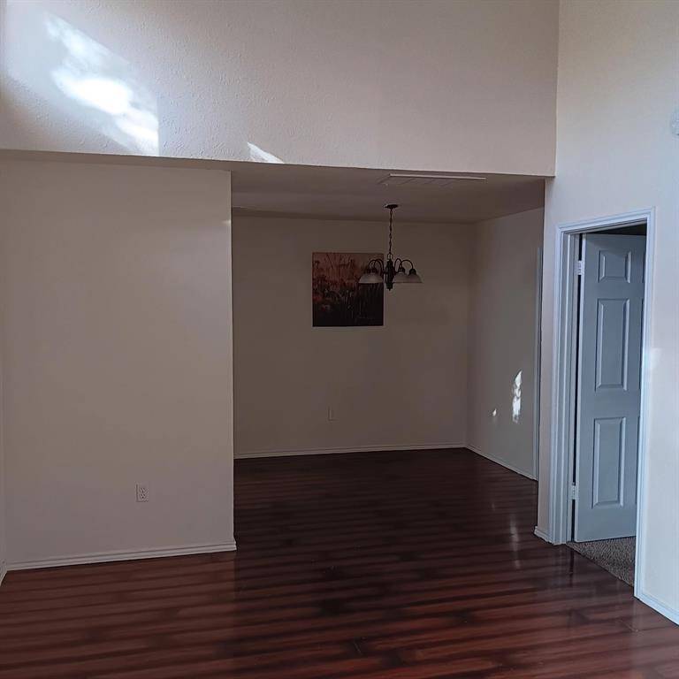 Dallas, TX 75243,9254 Forest Lane #304